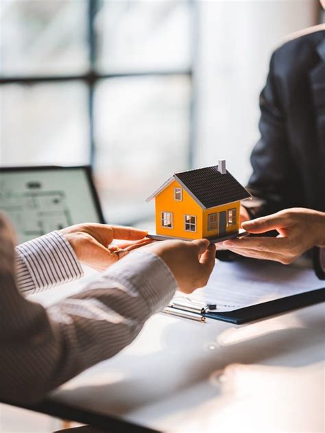 6 Factors to Check Before Buying a Property in India