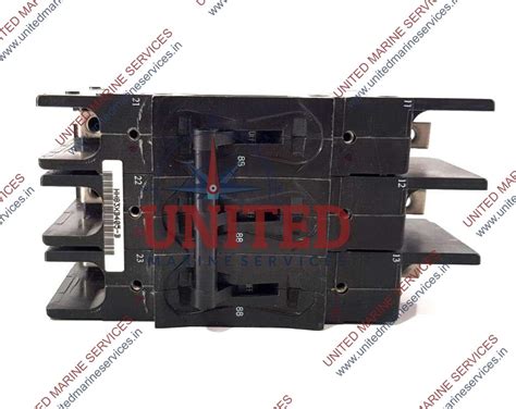CARLYLE HH83XB405-B BREAKER CIRCUIT THREE POLE LRA 300 | United Marine ...