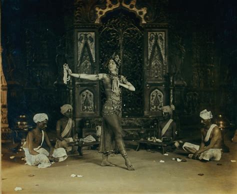 An American dancer inspired by Hindu rituals and mythology helped shape ...