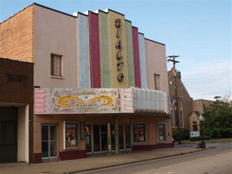 Rialto Theater in Searcy, AR - Cinema Treasures