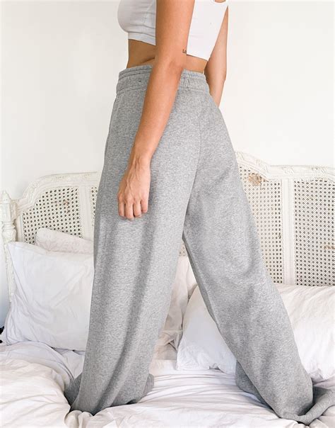 Nike Mini Swoosh High Waisted Wide Leg Sweatpants in Gray - Lyst