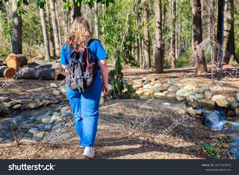 Girls Backpack Hiking 的图像结果