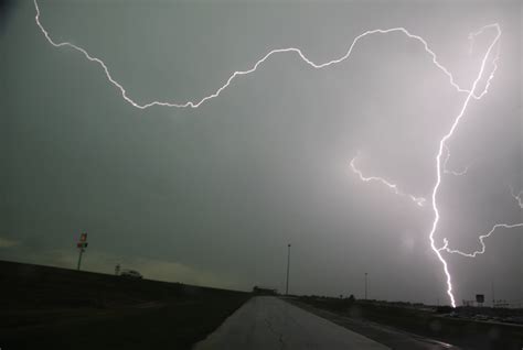 Terrifying Video Shows How Lighting Struck Car Carrying Kansas Family Of Five