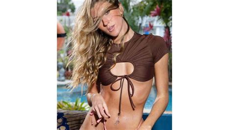 Perfect Blonde Girlfriend Makes Me Stay ~ Addison Vodka ~ Household Fantasy ~ Scott Stark Vector Art