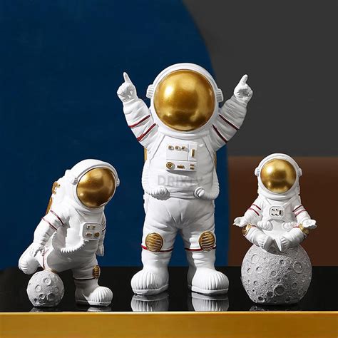Buy DRIXTY 3pcs Resin Astronaut Figurine Set Charming Showpiece Space ...