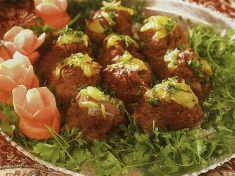 Persian Cuisine | 20 Iranian Foods and Recipes in Shiraz