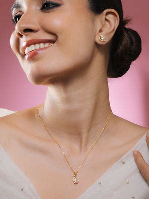 Pearl Embellished Kundan Necklace Set With Maangtikka – Rubans