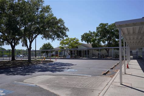 Sawgrass Lake Elementary