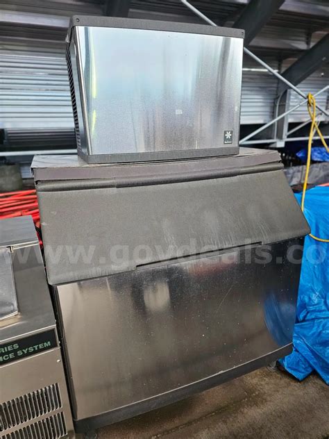 Manitowoc Ice maker | AllSurplus