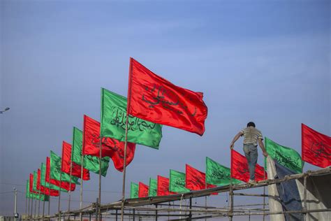 Red and green flags photo – Free مهران Image on Unsplash