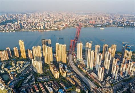 中国湖北的武汉市，水域面积非常大的一座省会城市__财经头条