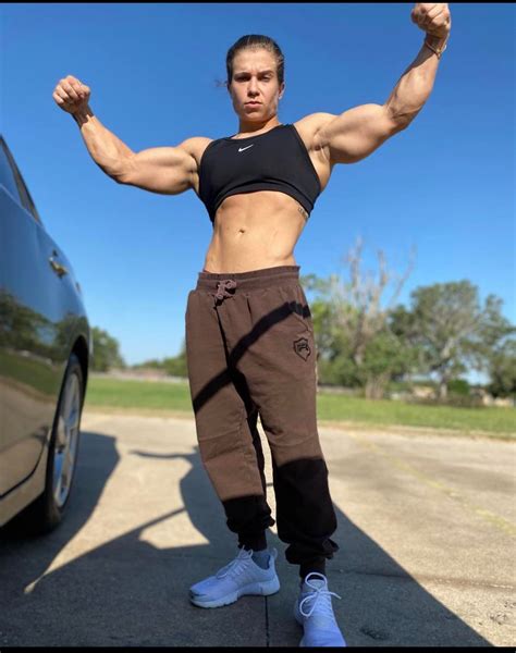 Hunter Henderson : r/BigArms