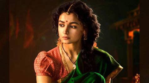 Alia Bhatt Exudes Dynamism As Sita in RRR; SS Rajamouli Shares Some ...