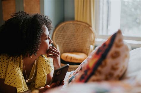10 Causes of Zoning Out and Tips To Overcome It