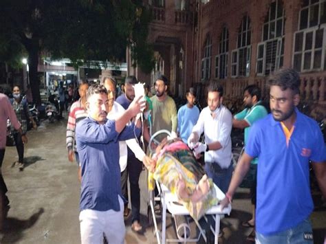 Husband cuts wife's throat in a fit of rage as couple's fight escalates ...