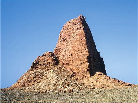 新疆克孜尔有处烽燧，是丝绸之路上保存最古老，也是最完好的遗址-克孜尔尕哈烽燧