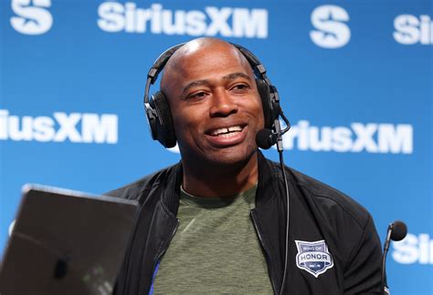 Ex-NFL MVP Shaun Alexander announces child number 14 with wife Valerie ...