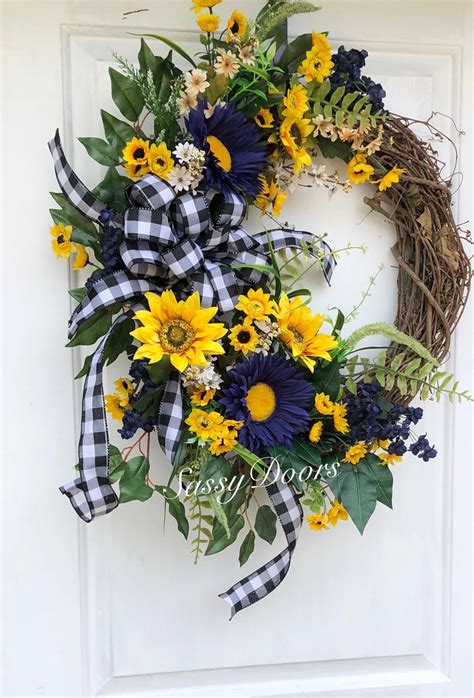 How To Make A Summer Wreath For Your Front Door at Eddie Randolph blog