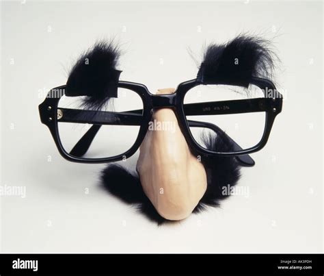 Groucho marx hi-res stock photography and images - Alamy