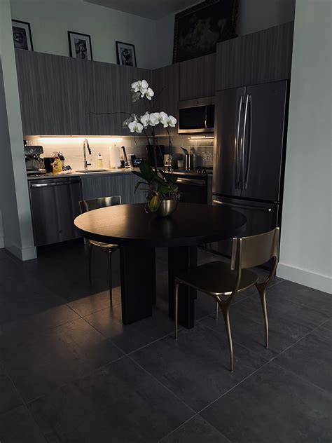 TW Pornstars - Abel Pirela. Twitter. I love my dinning table 🥺 ️. 4:26 PM - 25 Apr 2021