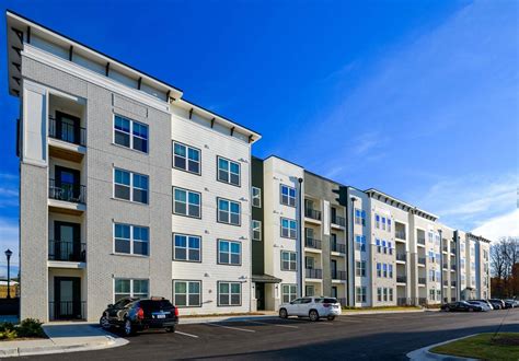 Photos & Tour | Cadence Sugar Hill Apartments | Sugar Hill, GA