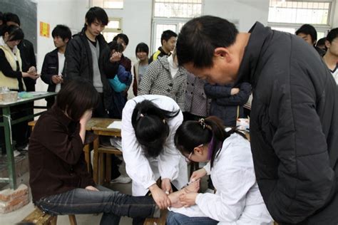 荆州1000余名高三学生参加体检 部分学生血压偏高-新闻中心-荆州新闻网