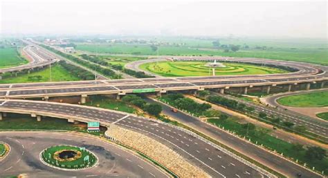 Gaur Yamuna City - Luxury Township on Yamuna Expressway