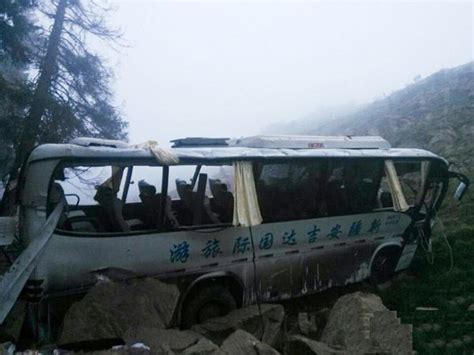新疆昌吉庙尔沟发生车祸造成15人死21人伤-事故动态-环境健康安全网