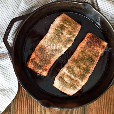 How To Cook Salmon In Cast Iron Skillet