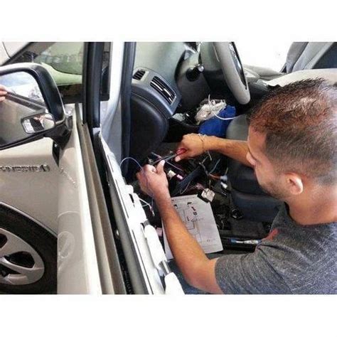 GPS Tracking Unit Installation 的图像结果