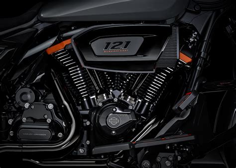 2025 CVO Street Glide | Harley-Davidson DE