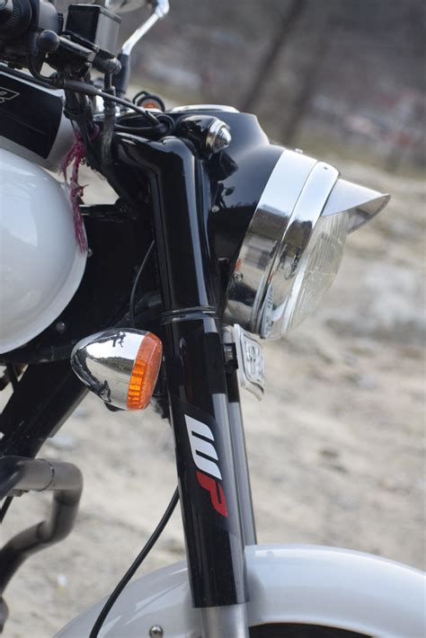 ISEE 360 Vinyl WP Bike Sticker, 5.9 x 1.73 Inches, White Red : Amazon ...