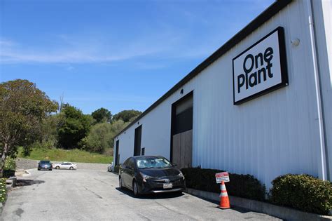 10031 Reese Cir, Salinas, CA 93907 - One Plant Salinas Retail ...