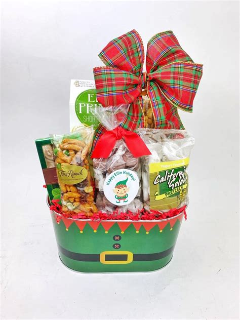Best Selling Holiday Gift Baskets | 10 Beautiful Holiday Gift Baskets ...