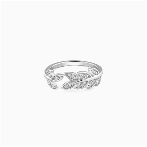 Anushka Sharma Silver Leaf Necklace – GIVA