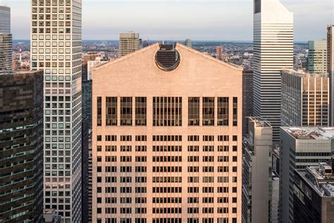 712 Fifth Avenue Building: History, Architecture, and Facts