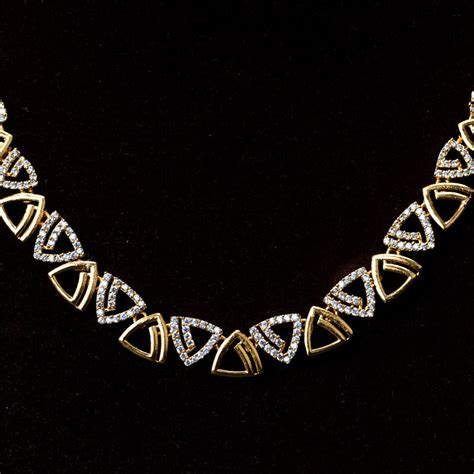 The Triangular Elegance – Sugar For She Is