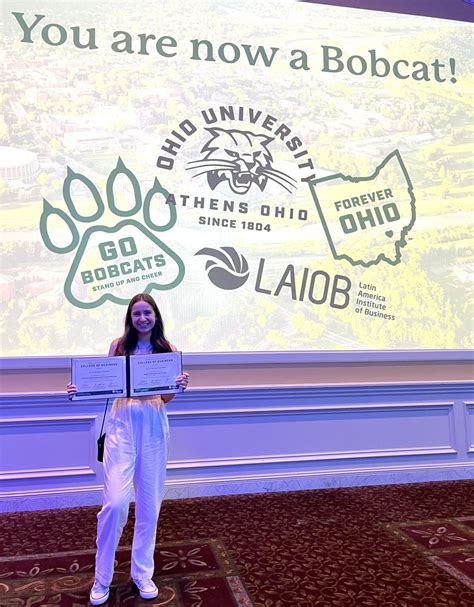 Ontem recebi meu certificado de Especialização em Strategic Marketing ...