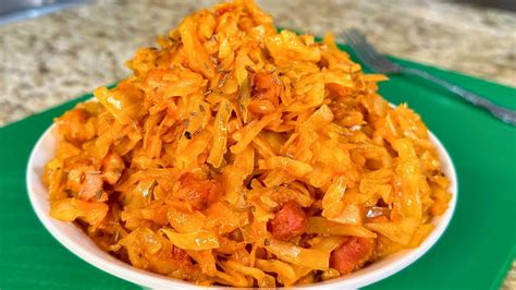 Вкусная Тушеная капуста на сковороде. Рецепты из капусты на ужин ...