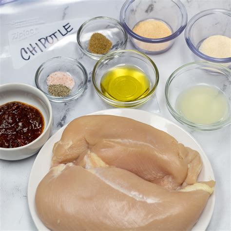 Chipotle Chicken Marinade (Easy Chipotle Lime Marinade) - Bake It With Love