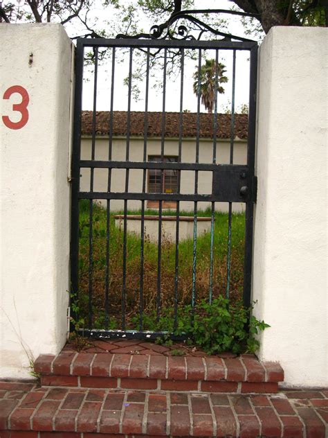 Camarillo State Mental Hospital | Bites 'n Brews