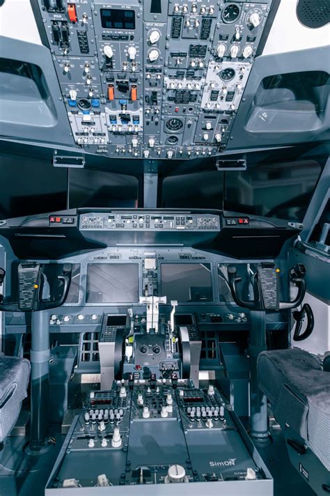 B737 Cockpit 的图像结果