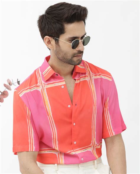 Rare Rabbit Mens Popper Dark Pink Viscose Fabric Short Sleeve Boxy Fit