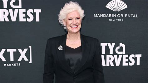 Celebrity chef Anne Burrell's death: Large quantity of pills reportedly ...