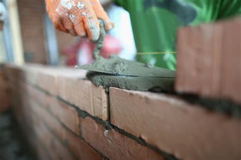 Bricklayer 的图像结果