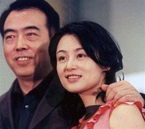 陈凯歌：爱过洪晃，恋过倪萍，为何会在44岁时娶了28岁的陈红？