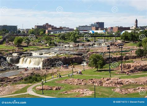 Sioux Falls Park South Dakota Skyline Editorial Stock Photo - Image of ...