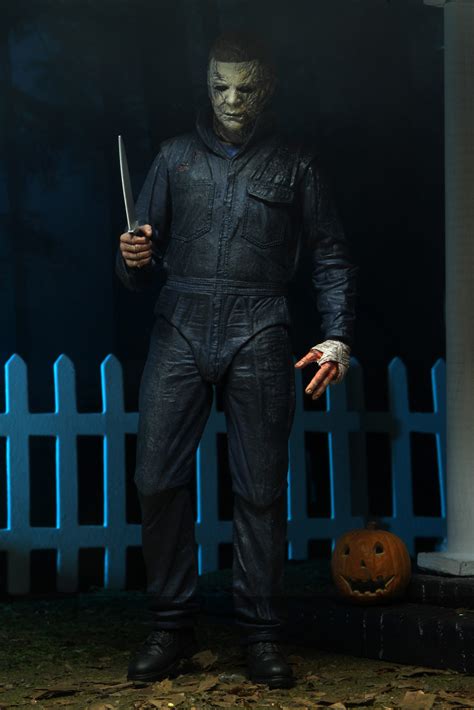 Halloween Kills – 7″ Scale Action Figure – Ultimate Michael Myers ...
