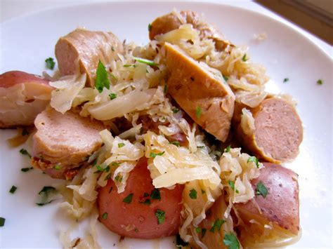 Family Dinner Just Got Better With These 15 Bratwurst Recipes