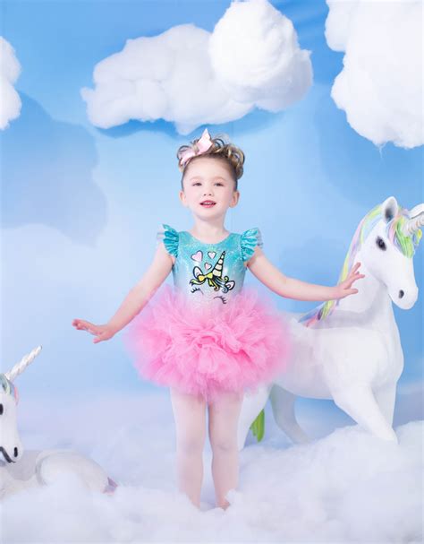 Unicorn Ballet Rainbow Smiling Eyes – Hamilton Theatrical